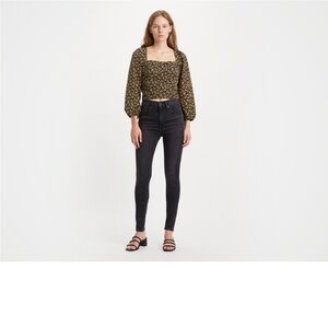 Levi’s Mile High Super Skinny Jeans in Black Haze; size 28W x 30L